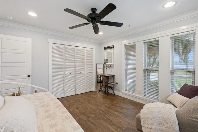 2530 E NEW YORK AVENUE, Deland, FL 32724