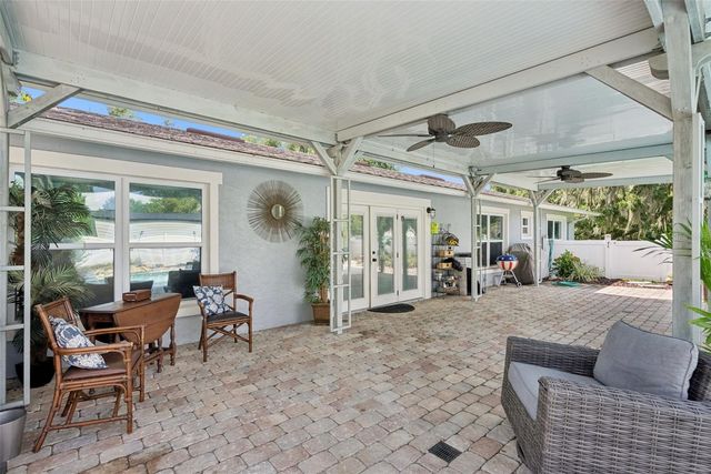 2530 E NEW YORK AVENUE, Deland, FL 32724