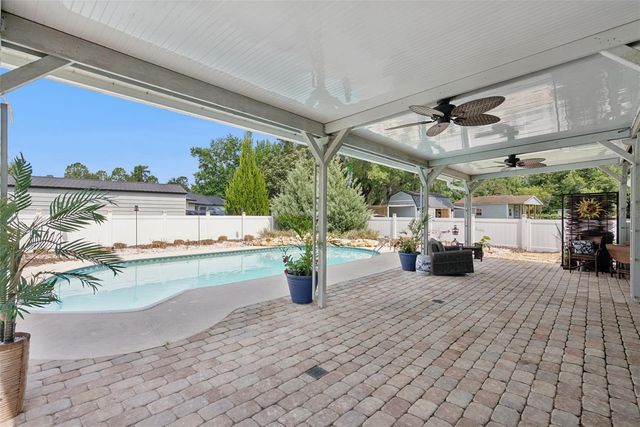 2530 E NEW YORK AVENUE, Deland, FL 32724