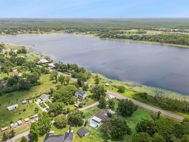 2530 E NEW YORK AVENUE, Deland, FL 32724