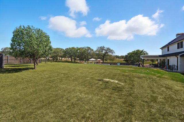 4011 E Bankhead HWY, Hudson Oaks, TX 76087