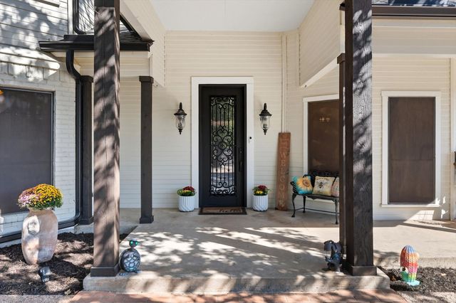 4011 E Bankhead HWY, Hudson Oaks, TX 76087