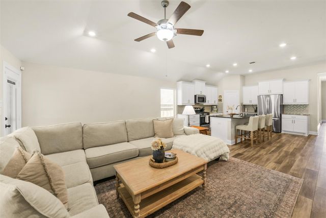 21843 Rose Maris Lane, Tomball, TX 77377