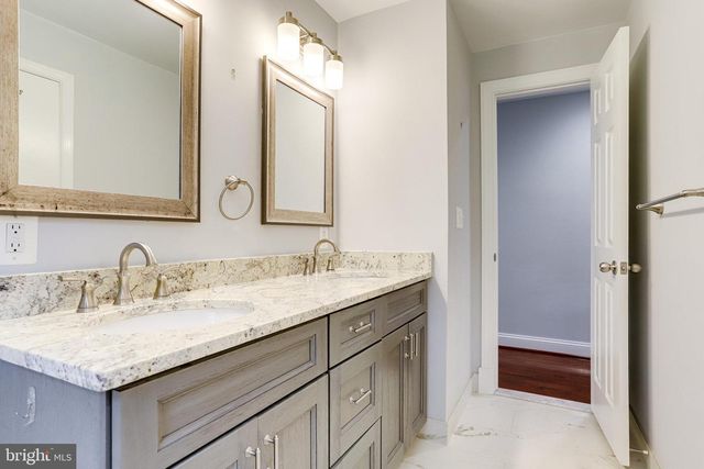 3936 N UPLAND ST, Arlington, VA 22207