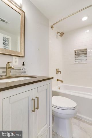 3936 N UPLAND ST, Arlington, VA 22207