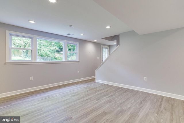 3936 N UPLAND ST, Arlington, VA 22207