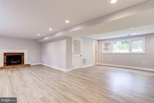 3936 N UPLAND ST, Arlington, VA 22207