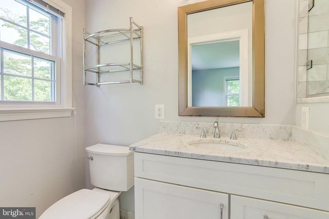 3936 N UPLAND ST, Arlington, VA 22207