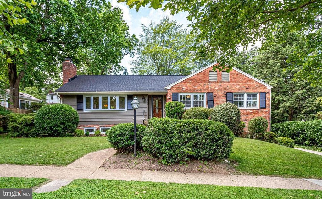 3936 N UPLAND ST, Arlington, VA 22207