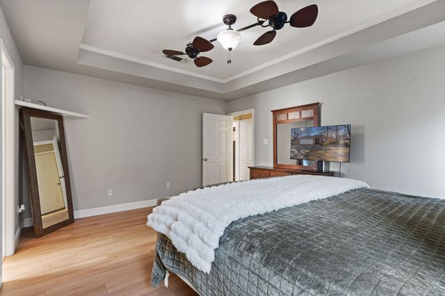 1008 Oak Valley Road, Burleson, TX 76028