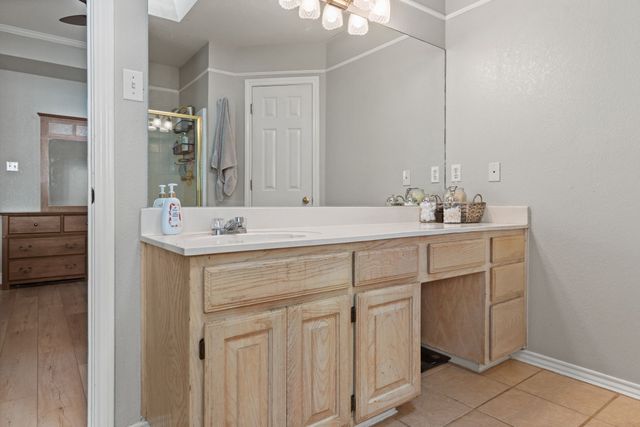 1008 Oak Valley Road, Burleson, TX 76028