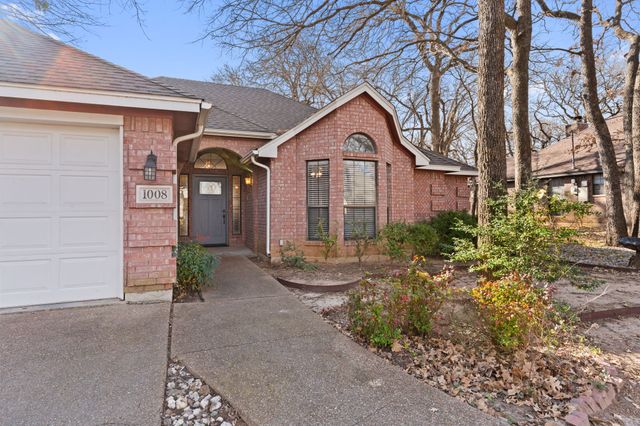 1008 Oak Valley Road, Burleson, TX 76028