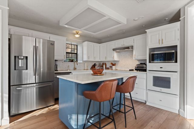 1008 Oak Valley Road, Burleson, TX 76028