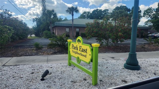 2117 5TH STREET Front House, Sarasota, FL 34237