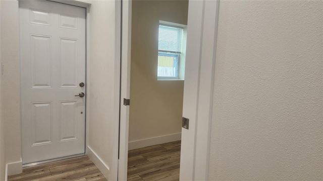 2117 5TH STREET Front House, Sarasota, FL 34237