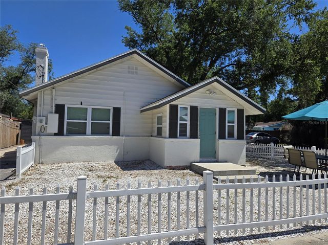 2117 5TH STREET Front House, Sarasota, FL 34237