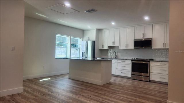 2117 5TH STREET Front House, Sarasota, FL 34237