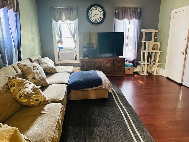 1298 Spring Street, Muskegon City, MI 49442