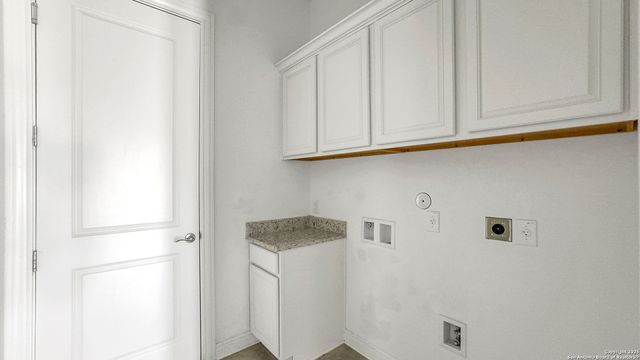 212 Big Bend, Castroville, TX 78009