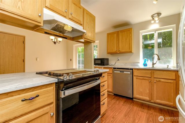 9311 203rd Avenue E, Bonney Lake, WA 98391