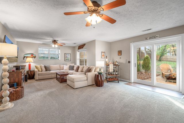 134 W Harbor, Hendersonville, TN 37075