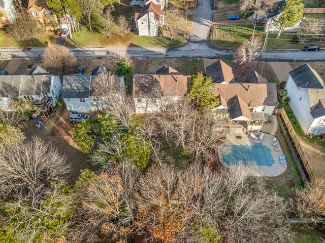 134 W Harbor, Hendersonville, TN 37075