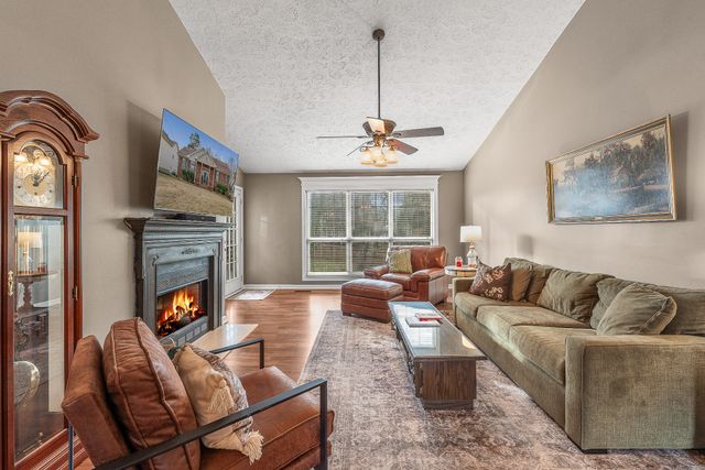 134 W Harbor, Hendersonville, TN 37075