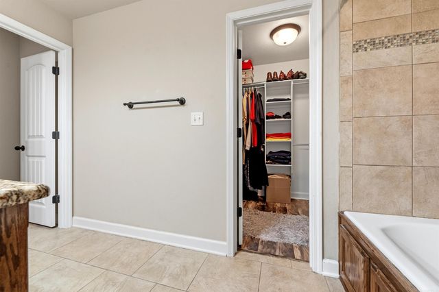 5502 Glenn Cove, Bryant, AR 72022