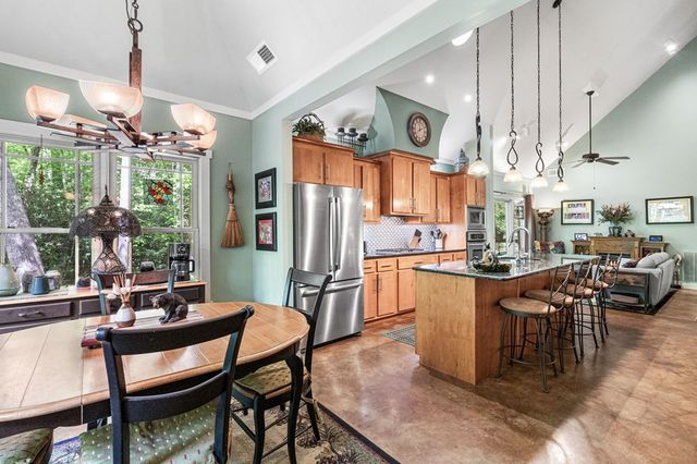 255 Stoney Brook Trail, Hayesville, NC 28904