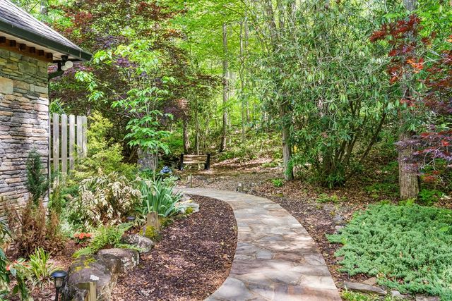 255 Stoney Brook Trail, Hayesville, NC 28904