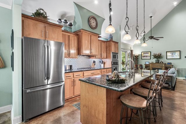 255 Stoney Brook Trail, Hayesville, NC 28904