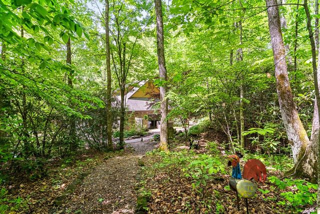 255 Stoney Brook Trail, Hayesville, NC 28904