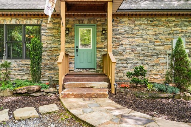 255 Stoney Brook Trail, Hayesville, NC 28904