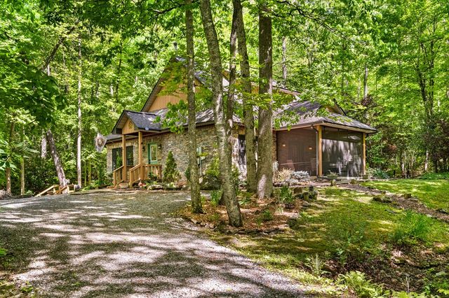 255 Stoney Brook Trail, Hayesville, NC 28904