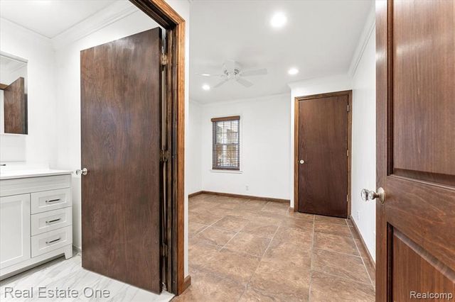 1353 Ford Avenue, Wyandotte, MI 48192