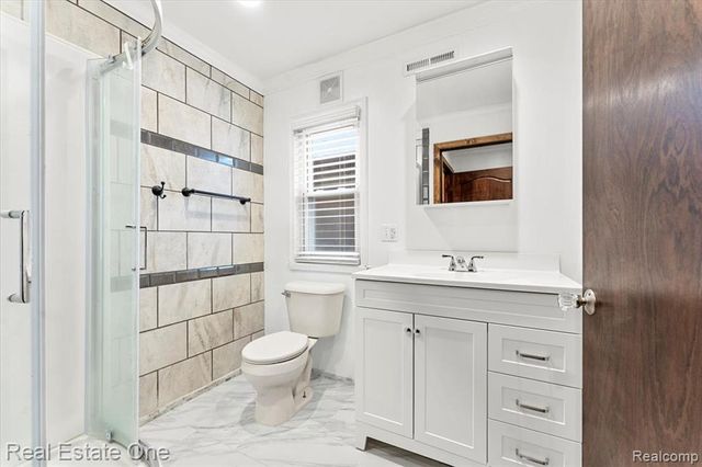 1353 Ford Avenue, Wyandotte, MI 48192