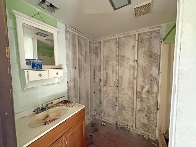 E1209 Alpine Way, La Valle, WI 53941