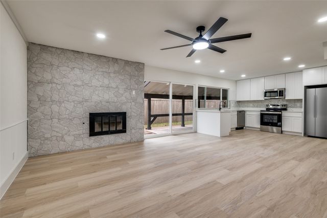 8517 Van Pelt Drive, Dallas, TX 75228