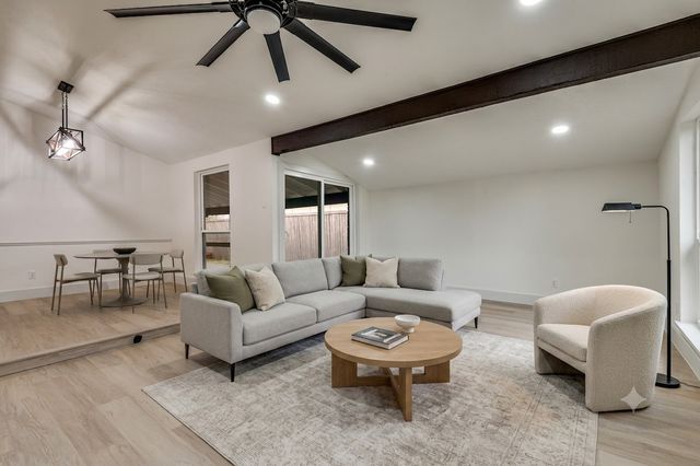 8517 Van Pelt Drive, Dallas, TX 75228