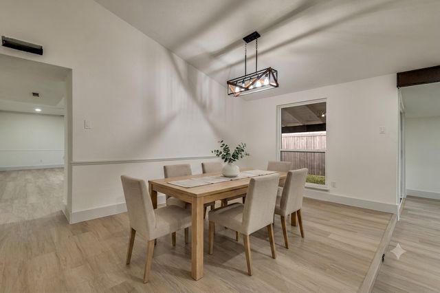 8517 Van Pelt Drive, Dallas, TX 75228