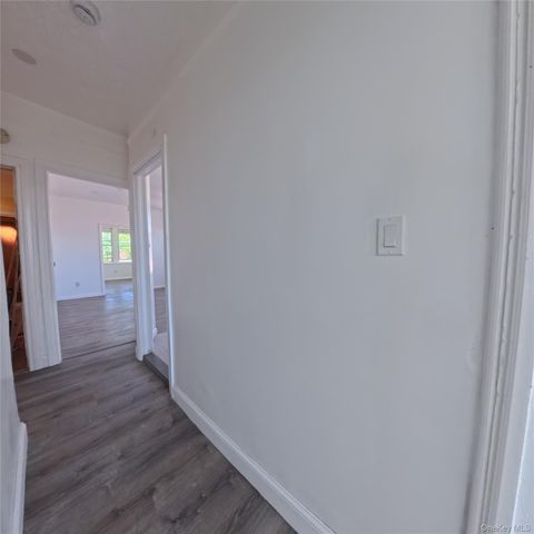 858 E 230th Street, Bronx, NY 10466