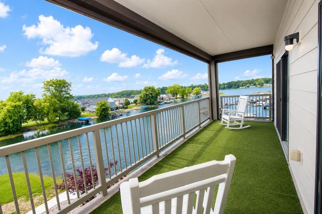312 Outlook Cove, La Porte, IN 46350