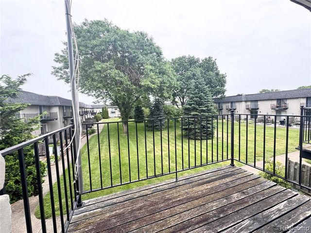 4386 15 Mile Road 64, Sterling Heights, MI 48310