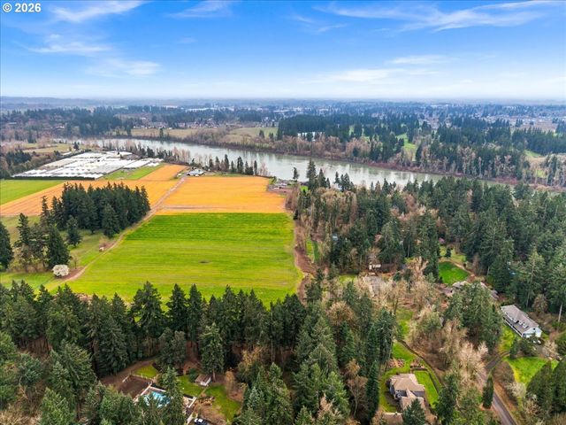 30475 Sw RIVERWOOD Dr, West Linn, OR 97068