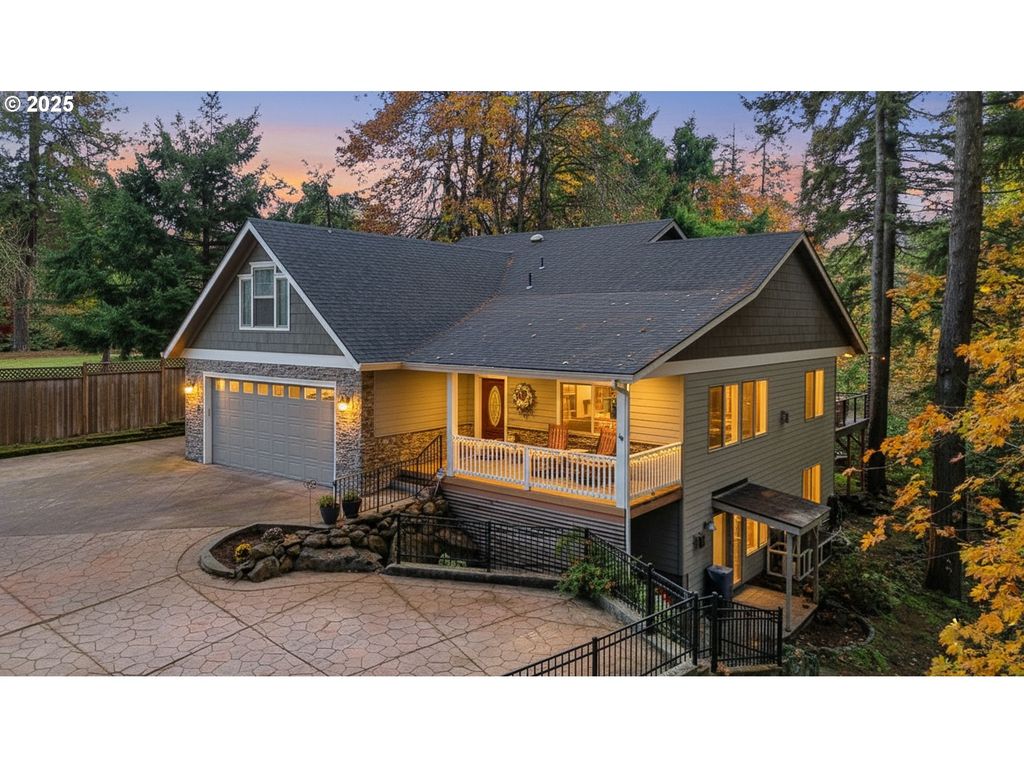 766 S 47TH Pl, Springfield, OR 97478