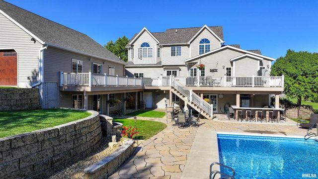 539 34TH Avenue North, Clinton, IA 52732