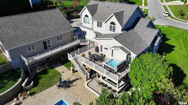 539 34TH Avenue North, Clinton, IA 52732