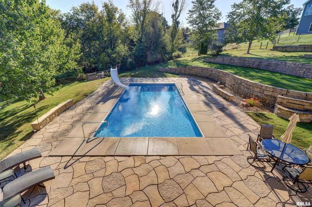 539 34TH Avenue North, Clinton, IA 52732