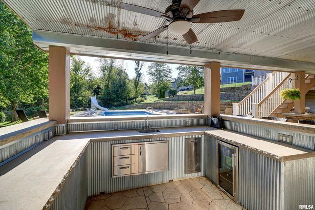 539 34TH Avenue North, Clinton, IA 52732