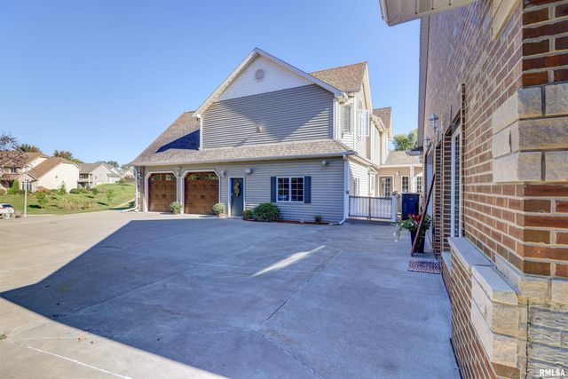 539 34TH Avenue North, Clinton, IA 52732